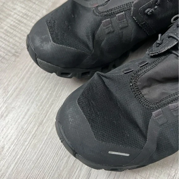 ON RUNNING ON CLOUD 6 Jet Black Performance Sneakers Size 8 - Picture 15 of 16